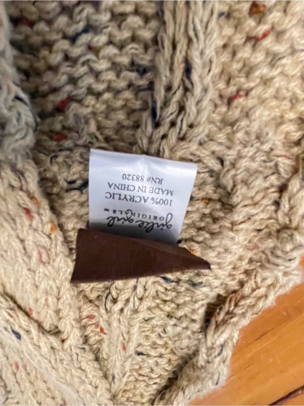 Girlie Girl cozy cable